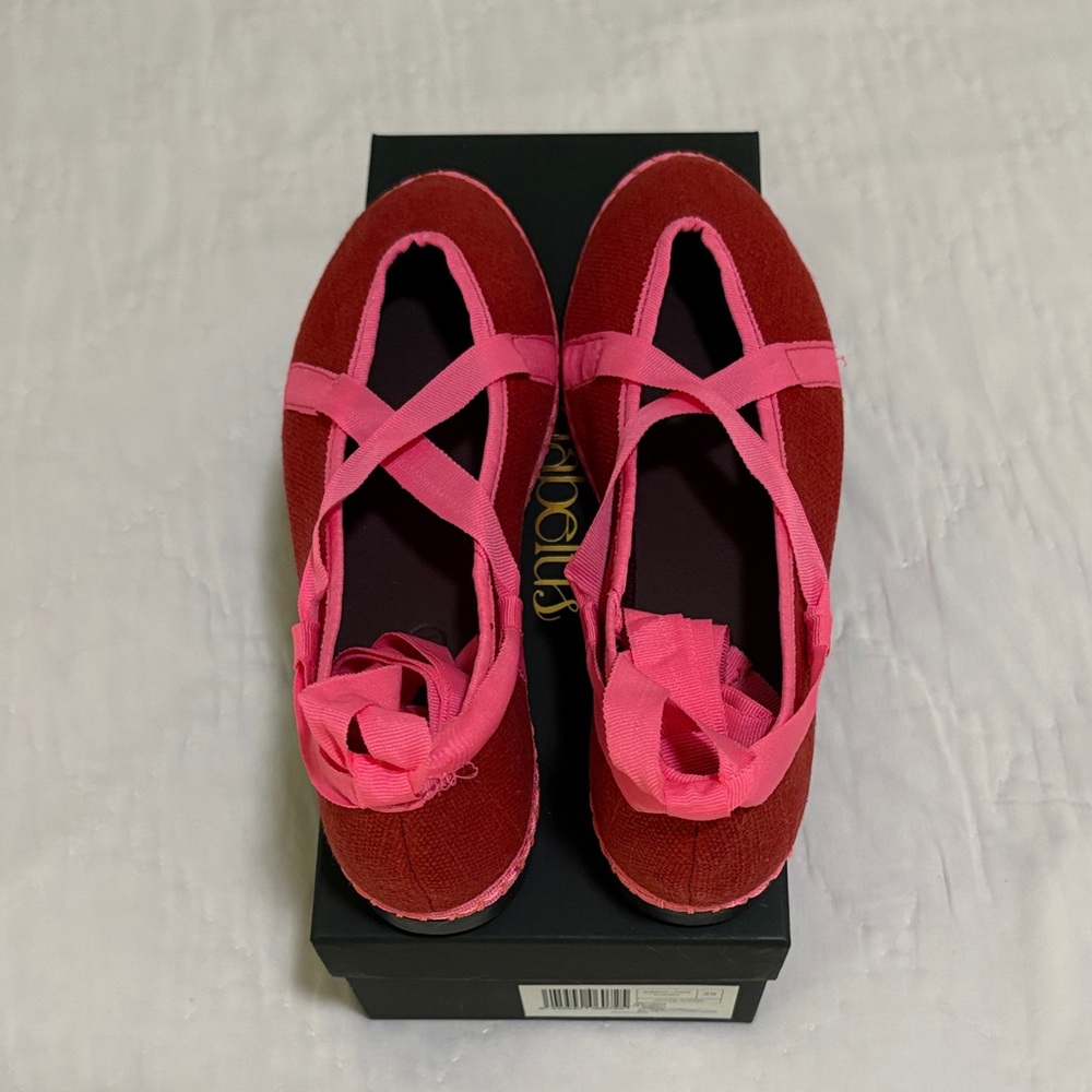 NWT Flabelus Women's Red and Pink Linen Ballet Flats - Picture 4 of 10